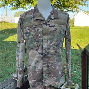 -Coat, Army Combat Flame Resistant Aurora Industries Camo Shirt Size Medium Long